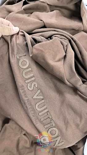 חולצת טי Louis Vuitton עם חתימה תפורה, חום 9