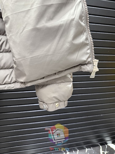 מעיל פוך קל Moncler עם קפוצ'ון, בארבעה גוונים, תמונה 7