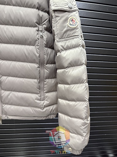 מעיל פוך קל Moncler עם קפוצ'ון, בארבעה גוונים, תמונה 13