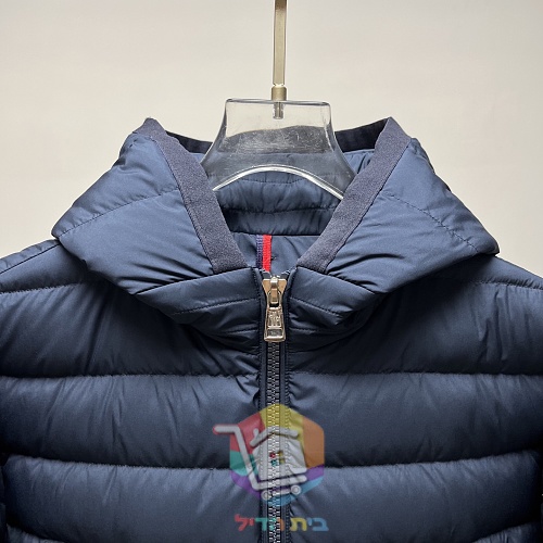 מעיל פוך קל Moncler עם קפוצ'ון, בארבעה גוונים, תמונה 19