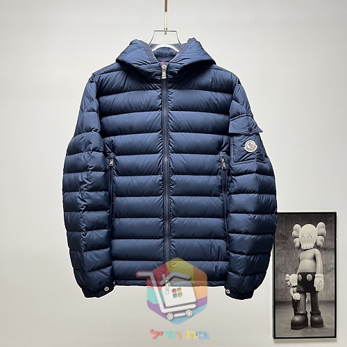 מעיל פוך קל Moncler עם קפוצ'ון, בארבעה גוונים, תמונה 24