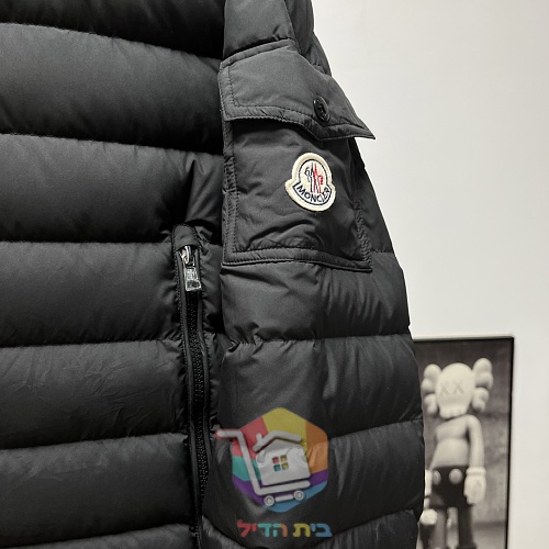 מעיל פוך קל Moncler עם קפוצ'ון, בארבעה גוונים, תמונה 44