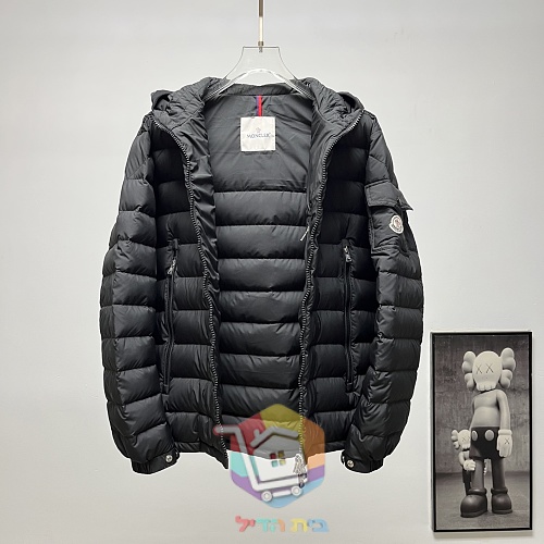 מעיל פוך קל Moncler עם קפוצ'ון, בארבעה גוונים, תמונה 47