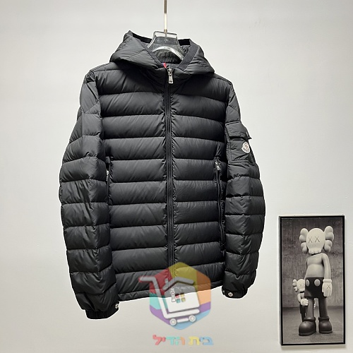מעיל פוך קל Moncler עם קפוצ'ון, בארבעה גוונים, תמונה 48