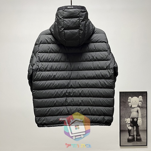 מעיל פוך קל Moncler עם קפוצ'ון, בארבעה גוונים, תמונה 49