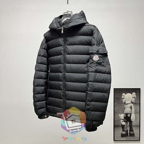 מעיל פוך קל Moncler עם קפוצ'ון, בארבעה גוונים, תמונה 50