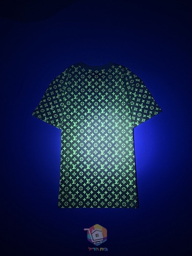 טישרט Louis Vuitton Monogram Firefly Printed T-Shirt שזוהרת בחושך, לבנה, תמונה 7