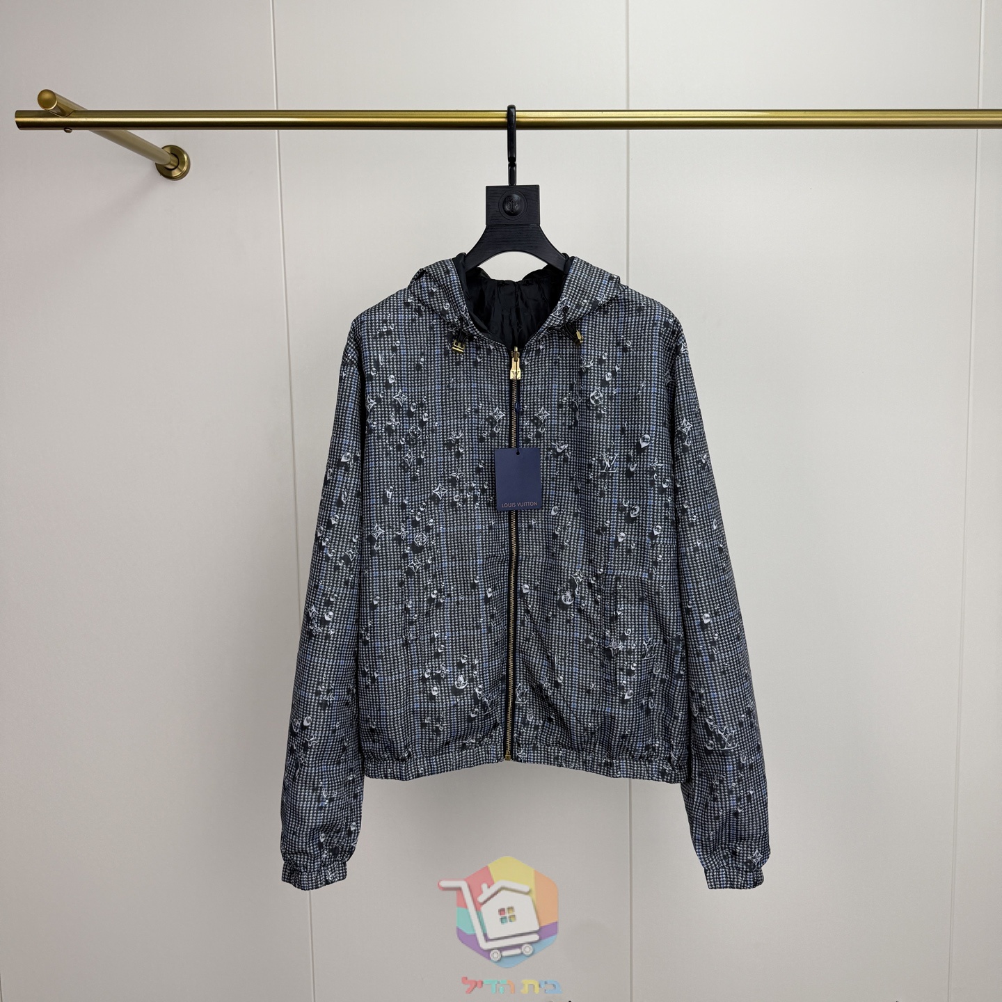 Louis Vuitton Monogram Reversible Windbreaker mit Kapuze