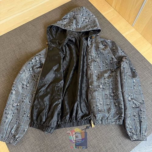 מעיל רוח דו-צדדי Louis Vuitton Monogram Reversible Windbreaker עם קפוצ'ון, תמונה 5