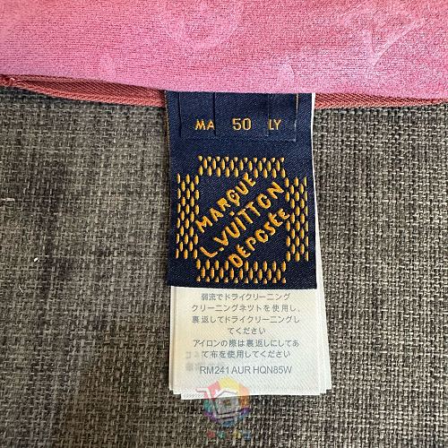 ז'קט Louis Vuitton Monogram Embossed Nubuck Blouson, אפור, ורוד או שחור, תמונה 9