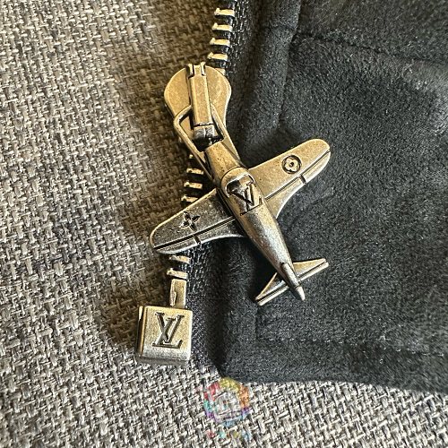 ז'קט Louis Vuitton Monogram Embossed Nubuck Blouson, אפור, ורוד או שחור, תמונה 19