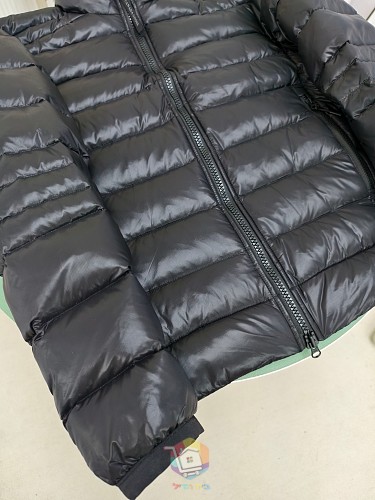 מעיל פוך קל Canada Goose עם צווארון עומד, בחמישה גוונים, תמונה 19