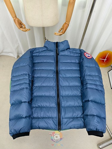 מעיל פוך קל Canada Goose עם צווארון עומד, בחמישה גוונים, תמונה 55