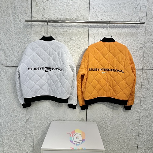 ז'קט Nike x Stüssy Reversible Varsity דו-צדדי, שחור ושמנת או ירוק זית וכתום, תמונה 6