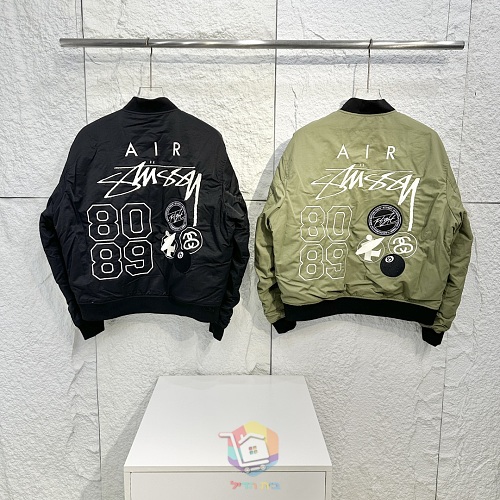 ז'קט Nike x Stüssy Reversible Varsity דו-צדדי, שחור ושמנת או ירוק זית וכתום, תמונה 9
