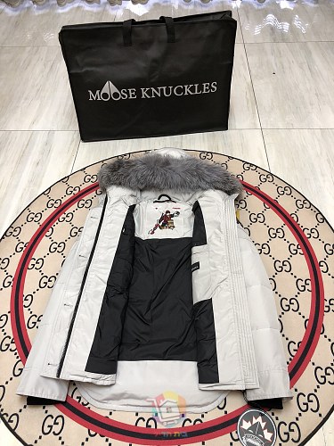 מעיל פרקה Moose Knuckles עם קפוצ'ון בשוליים פרוותיים, שחור או אפור בהיר, תמונה 7