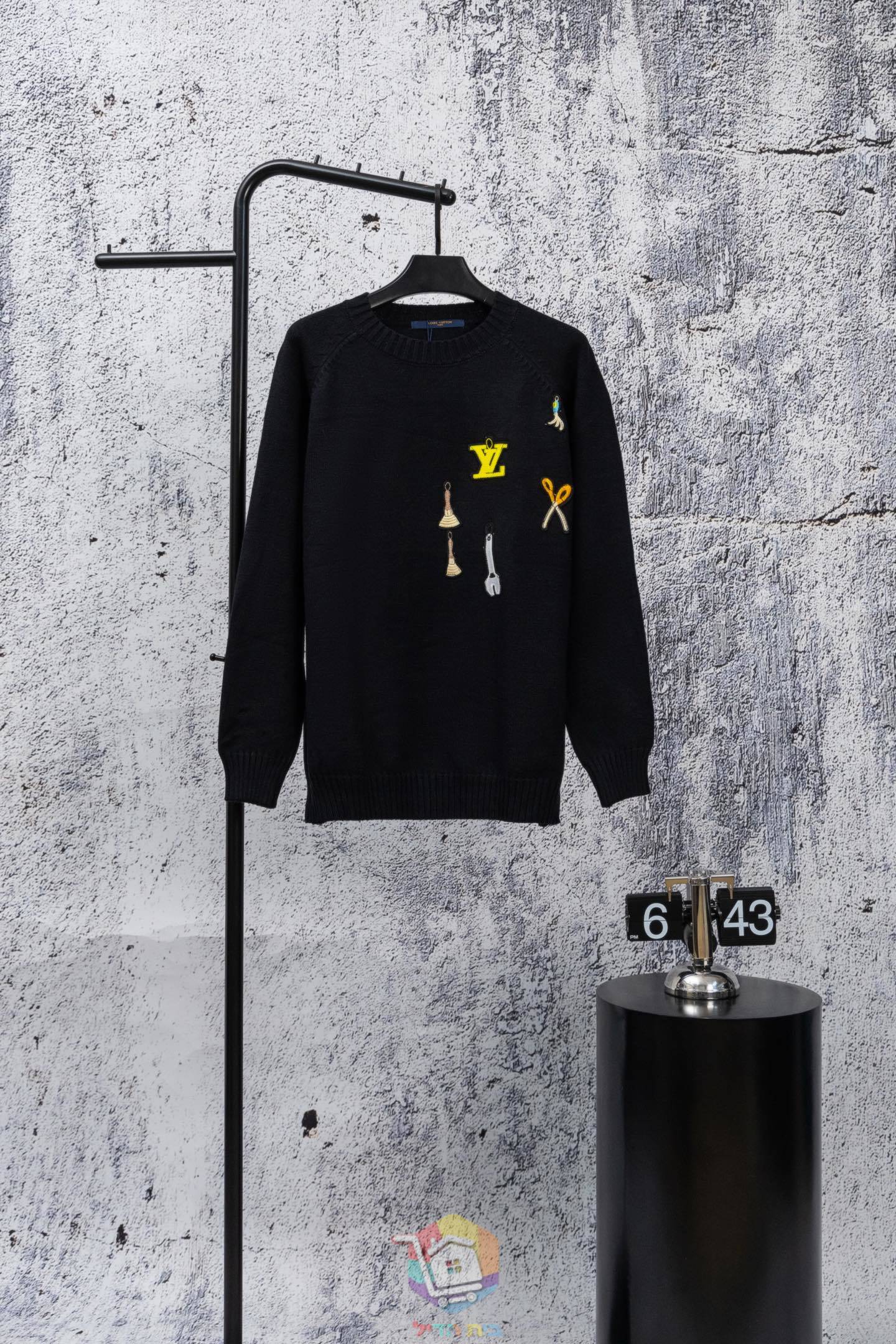 Louis Vuitton LV Tools Embroidered Crewneck in Schwarz