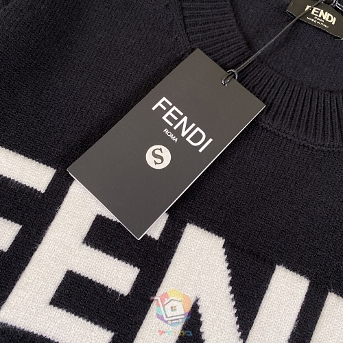 סוודר Fendi עם לוגו גדול בסריגה, שחור או שמנת, תמונה 11