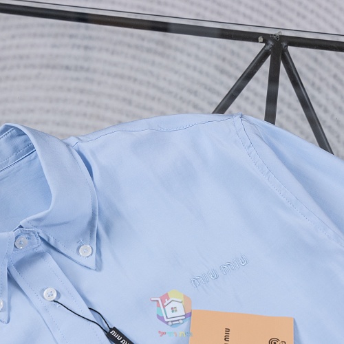 חולצה מכופתרת Miu Miu Poplin Shirt תכלת עם לוגו רקום, תמונה 12