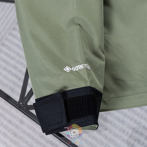 מעיל The North Face 1990 Mountain Jacket GTX, אפור בהיר ושחור או ירוק זית ושחור, תמונה 10