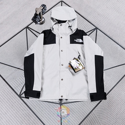 מעיל The North Face 1990 Mountain Jacket GTX, אפור בהיר ושחור או ירוק זית ושחור, תמונה 25