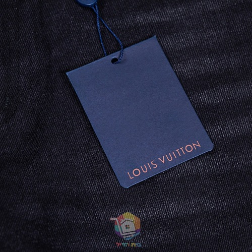 ג'ינס Louis Vuitton שחור דהוי עם כיס מונוגרם, תמונה 2