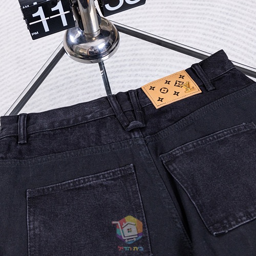ג'ינס Louis Vuitton שחור דהוי עם כיס מונוגרם, תמונה 6