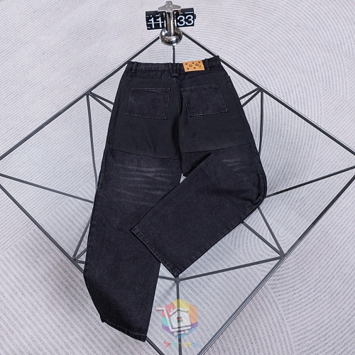 ג'ינס Louis Vuitton שחור דהוי עם כיס מונוגרם, תמונה 12