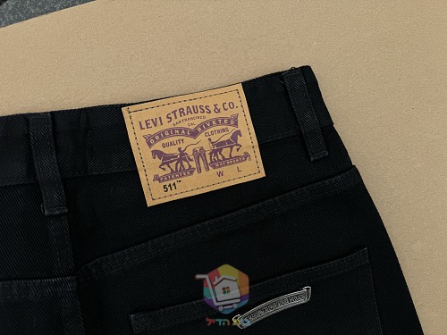 ג'ינס Chrome Hearts שחור עם טלאי לוגו, צבעוניים או לבנים, תמונה 2