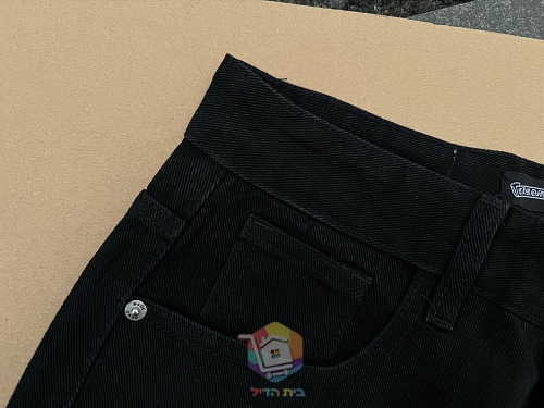 ג'ינס Chrome Hearts שחור עם טלאי לוגו, צבעוניים או לבנים, תמונה 8