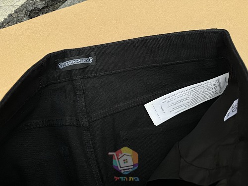 ג'ינס Chrome Hearts שחור עם טלאי לוגו, צבעוניים או לבנים, תמונה 17