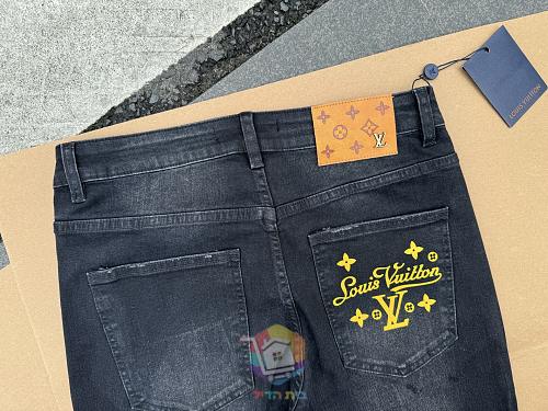 ג'ינס Louis Vuitton בגזרה מתרחבת עם נקודות צבע, שחור דהוי או כחול בהיר, תמונה 3
