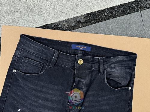 ג'ינס Louis Vuitton בגזרה מתרחבת עם נקודות צבע, שחור דהוי או כחול בהיר, תמונה 8