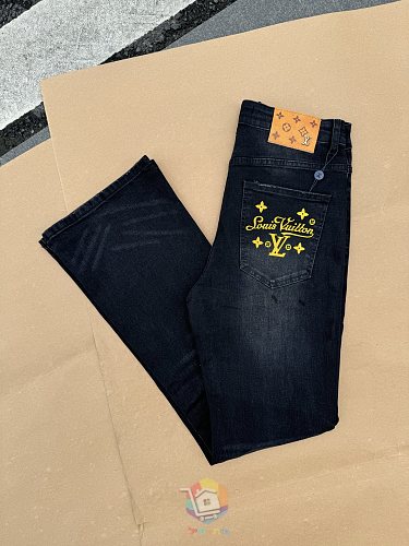 ג'ינס Louis Vuitton בגזרה מתרחבת עם נקודות צבע, שחור דהוי או כחול בהיר, תמונה 12