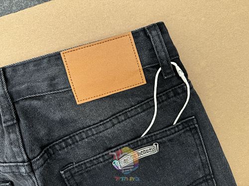 ג'ינס Chrome Hearts עם טלאי לוגו, כחול עם טלאים צבעוניים או שחור עם צהוב, תמונה 2