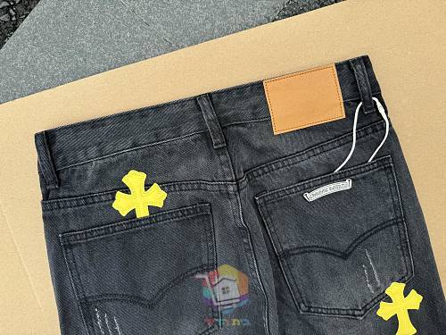 ג'ינס Chrome Hearts עם טלאי לוגו, כחול עם טלאים צבעוניים או שחור עם צהוב, תמונה 3