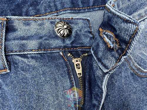 ג'ינס Chrome Hearts עם טלאי לוגו, כחול עם טלאים צבעוניים או שחור עם צהוב, תמונה 17