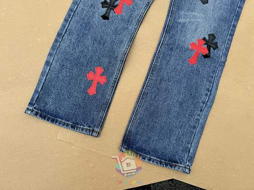 ג'ינס Chrome Hearts עם טלאי לוגו, כחול עם טלאים צבעוניים או שחור עם צהוב, תמונה 21