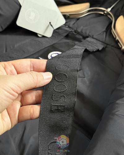 מעיל Canada Goose Chilliwack Bomber עם קפוצ'ון בשוליים פרוותיים, בחמישה גוונים, תמונה 13
