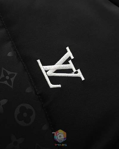 מעיל פוך Louis Vuitton עם קפוצ'ון ומונוגרם בגוון על גוון, שחור, תמונה 8