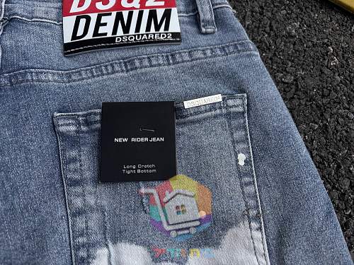 DSQUARED2 Jeans in zwei Varianten, mit Rissen und Prints 3