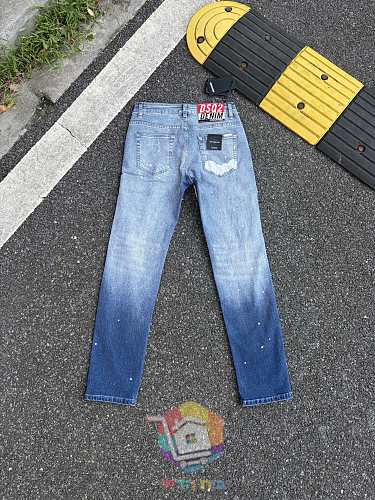 DSQUARED2 Jeans in zwei Varianten, mit Rissen und Prints 6