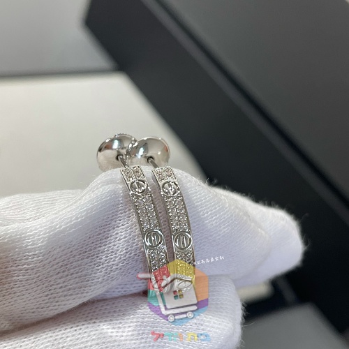עגילי חישוק Cartier Love בשלושה גוונים 18