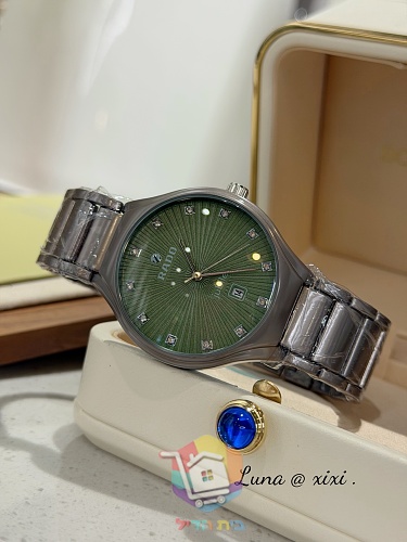 שעון Rado בשישה גוונים על צמיד קרמי 2