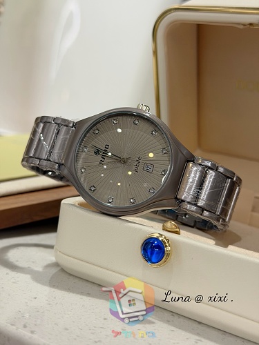 שעון Rado בשישה גוונים על צמיד קרמי 5