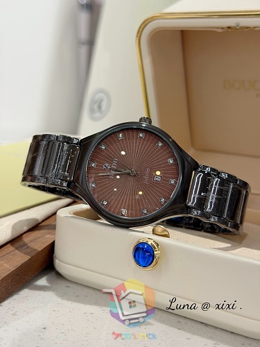 שעון Rado בשישה גוונים על צמיד קרמי 10