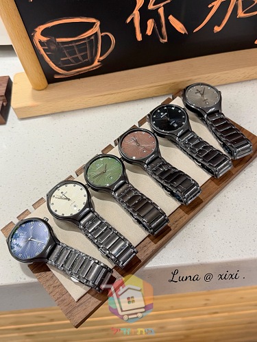 שעון Rado בשישה גוונים על צמיד קרמי 15