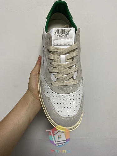 Sneaker Autry Medalist mit vernähter Gummisohle 15