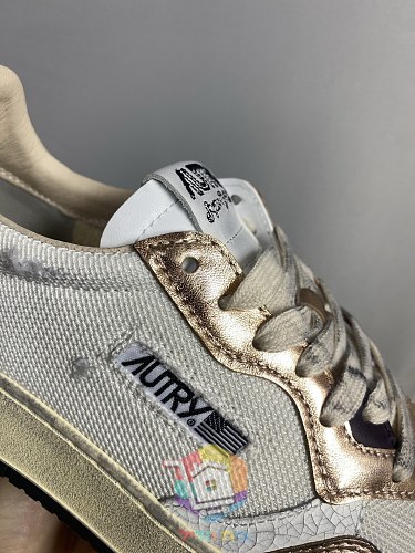 Sneaker Autry Super Vintage aus Mesh und Leder 25