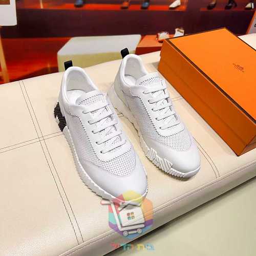 Sneaker Hermes Bouncing aus perforiertem Leder in zwei Farben
